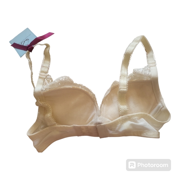 THE LITTLE BRA COMPANY IVORY CREAM LACE PUSH UP BRA - 28A - Picture 4 of 5